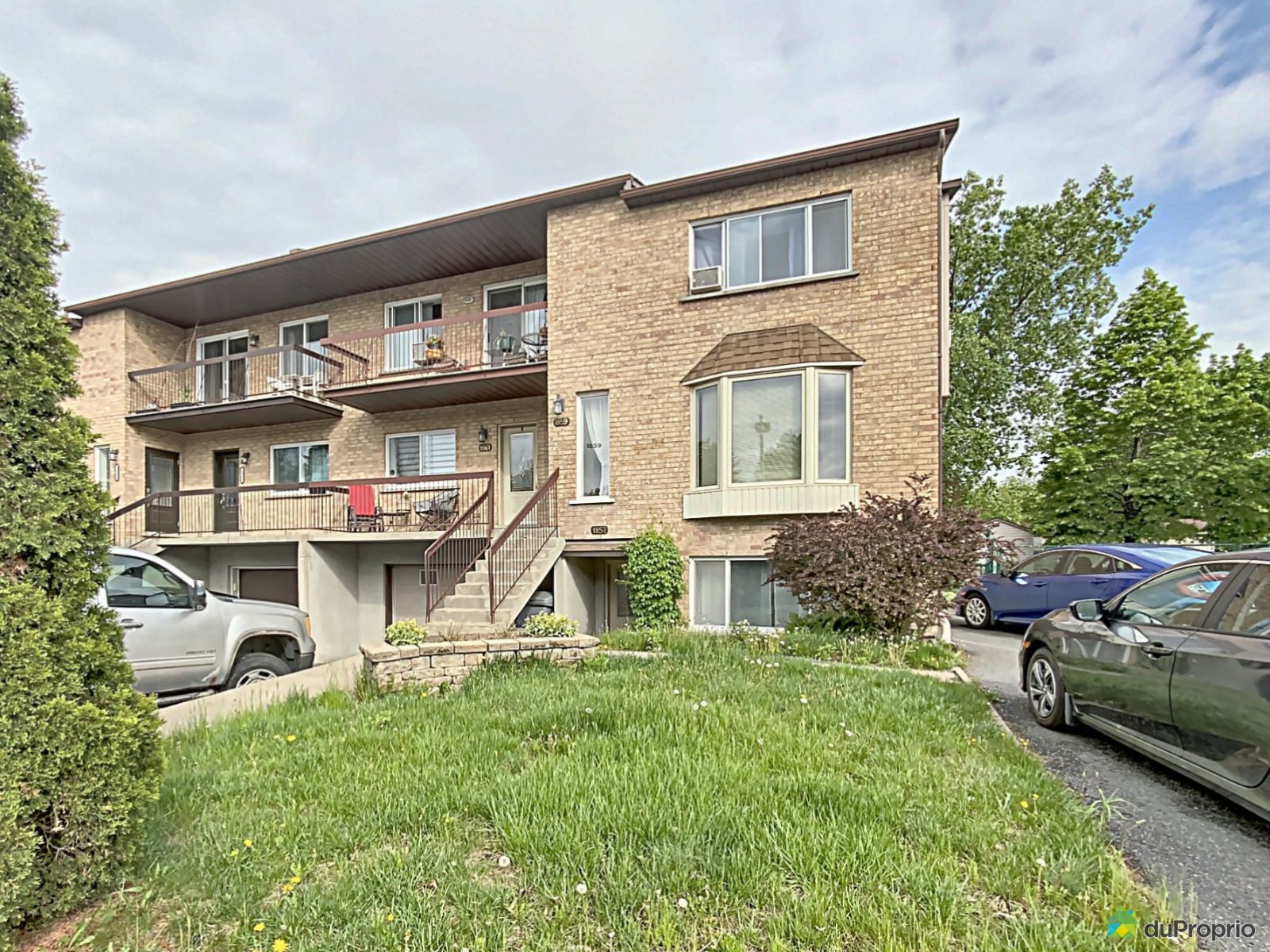 Quadruplex for sale Longueuil (VieuxLongueuil) 3 bedrooms 1009455