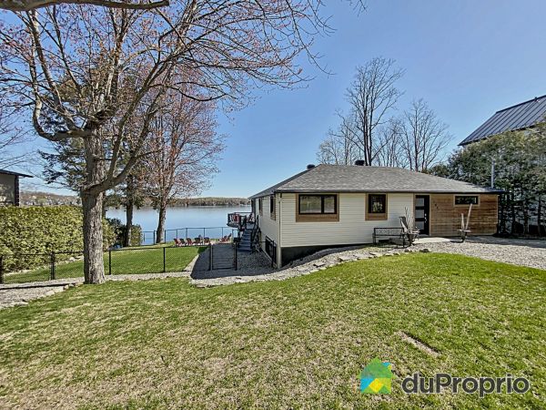 386-386B, rue de Bondville, Lac-Brome (Knowlton) à vendre