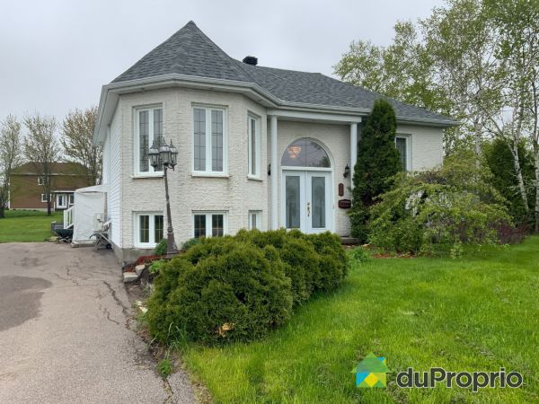 744 rue Saint-Cyrille, Normandin for sale