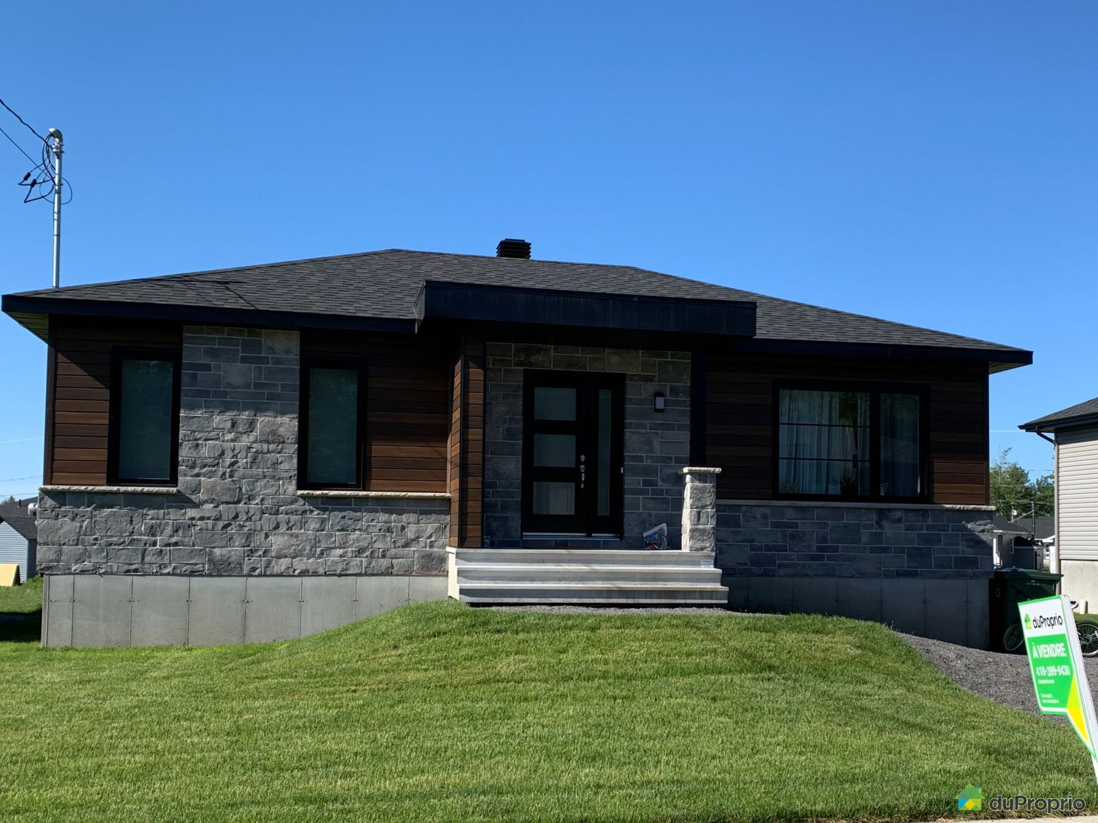 Bungalow neuf à vendre StRaymond 2 chambres 1 salle de bain 962519