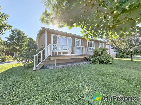 Front Balcony - 764 rue des Pionniers, Salaberry-De-Valleyfield for sale