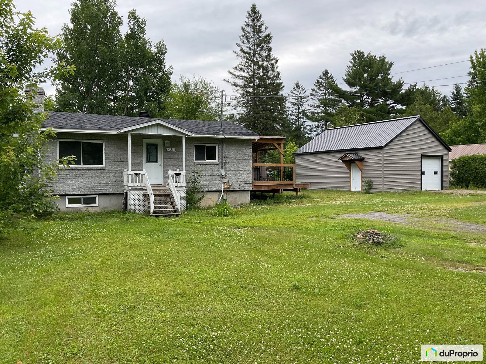 Bungalow à vendre StGabrielDeBrandon 3 chambres 1 salle de bain 1009493