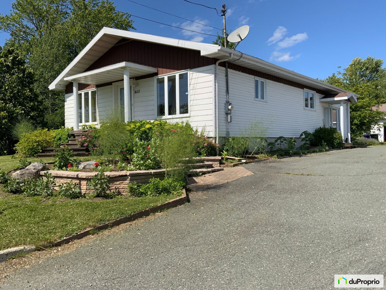 Bungalow à vendre StMalachie 5 chambres 2 salles de bain 1013950