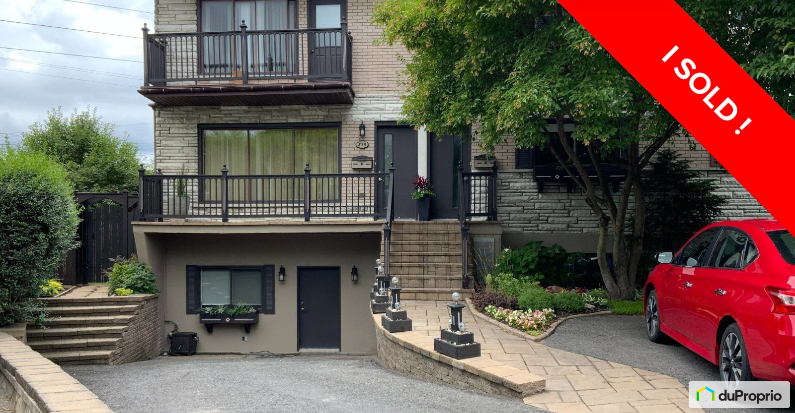 triplexbrossard160013235844sold.jpg