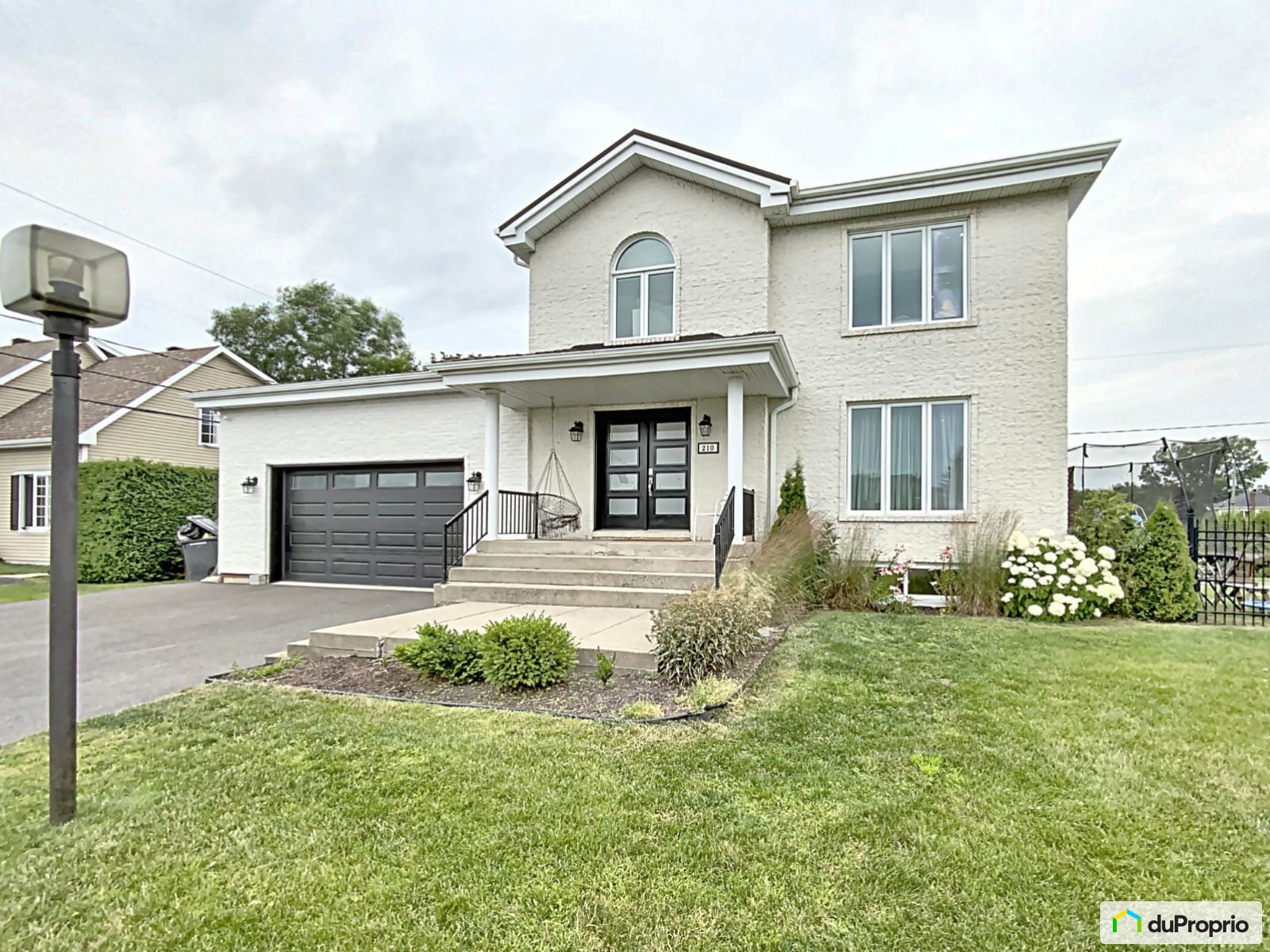 2 Storey for sale StGermainDeGrantham 4 bedrooms 2 bathrooms 1015755