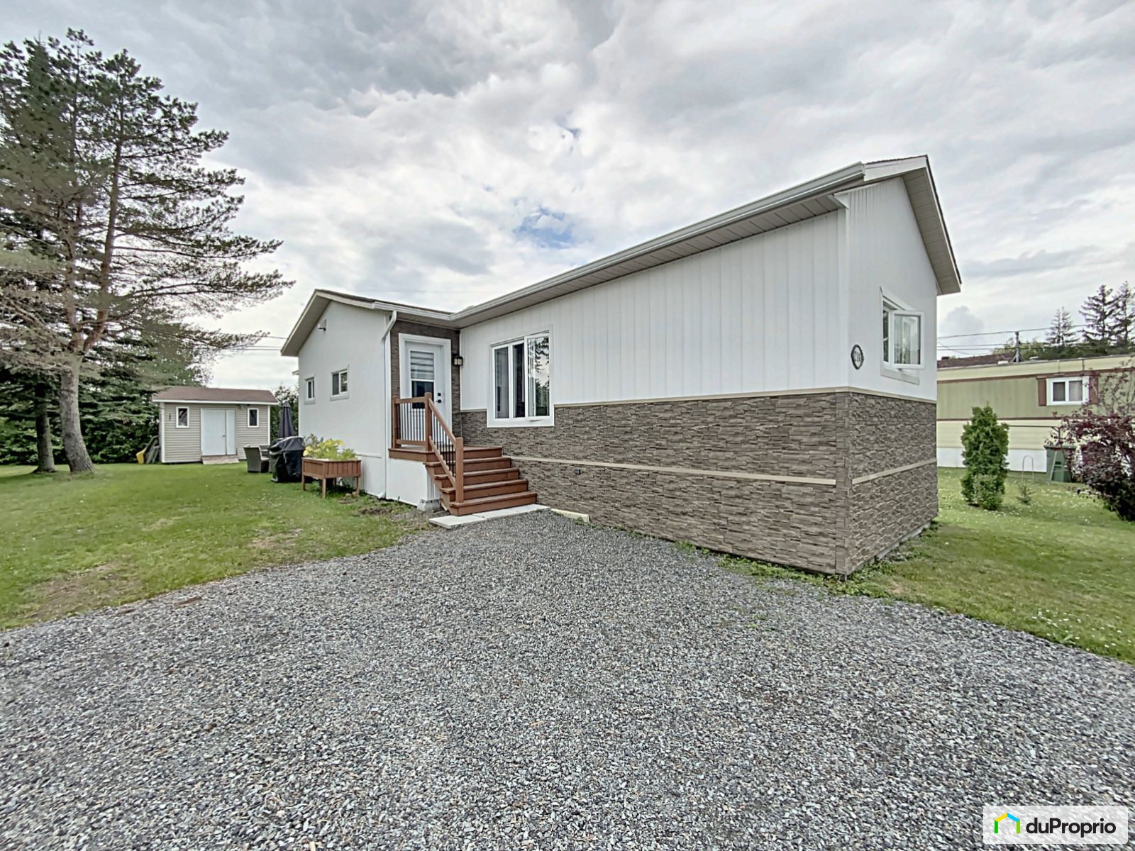 Maison modulaire à vendre StGermainDeGrantham 2 chambres 1015859