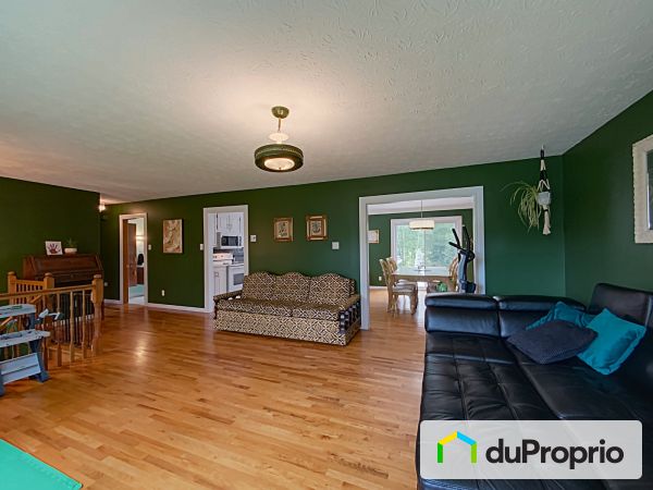 Living Room - 1021 rue de Champfleur, Sherbrooke (Brompton) for sale