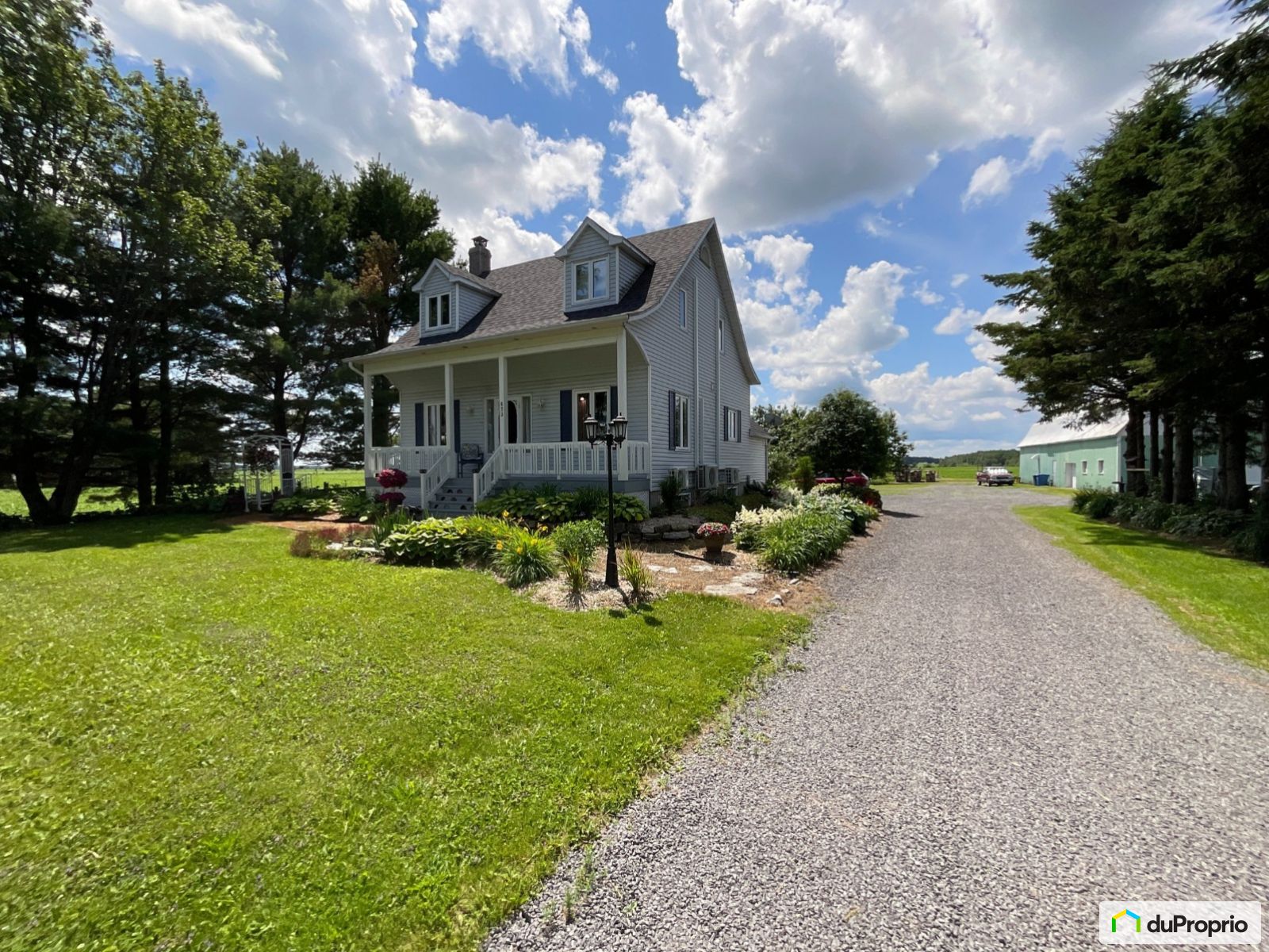 Fermette à vendre StNarcisse 2 chambres 2 salles de bain 414547