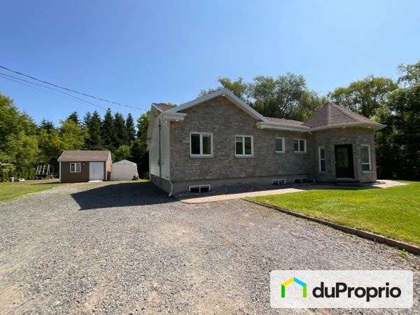 2240 rue du Ponceau, Pintendre for sale