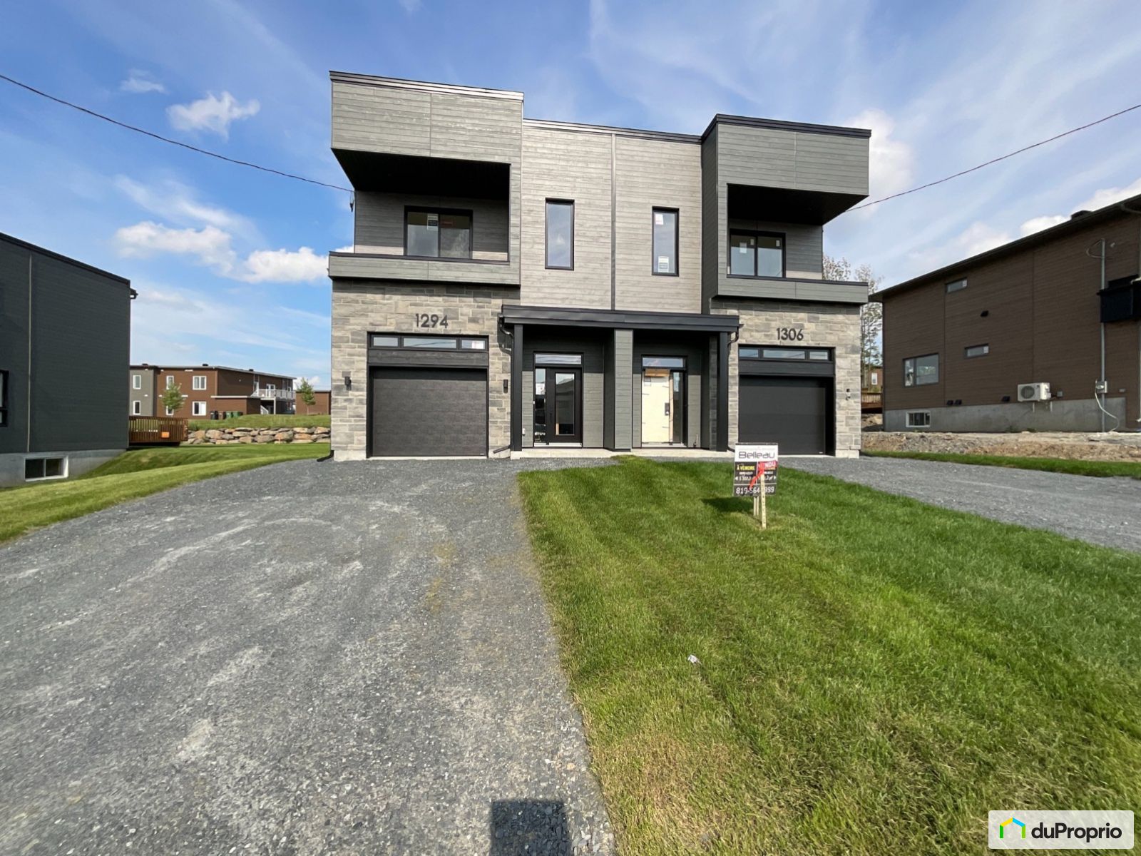 Jumelé neuf à vendre Sherbrooke (JacquesCartier) 3 chambres 1012859