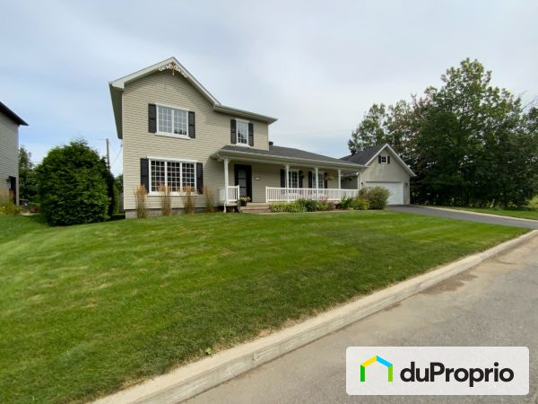 224 rue de l&#39;Affluent, St-Nicolas for sale