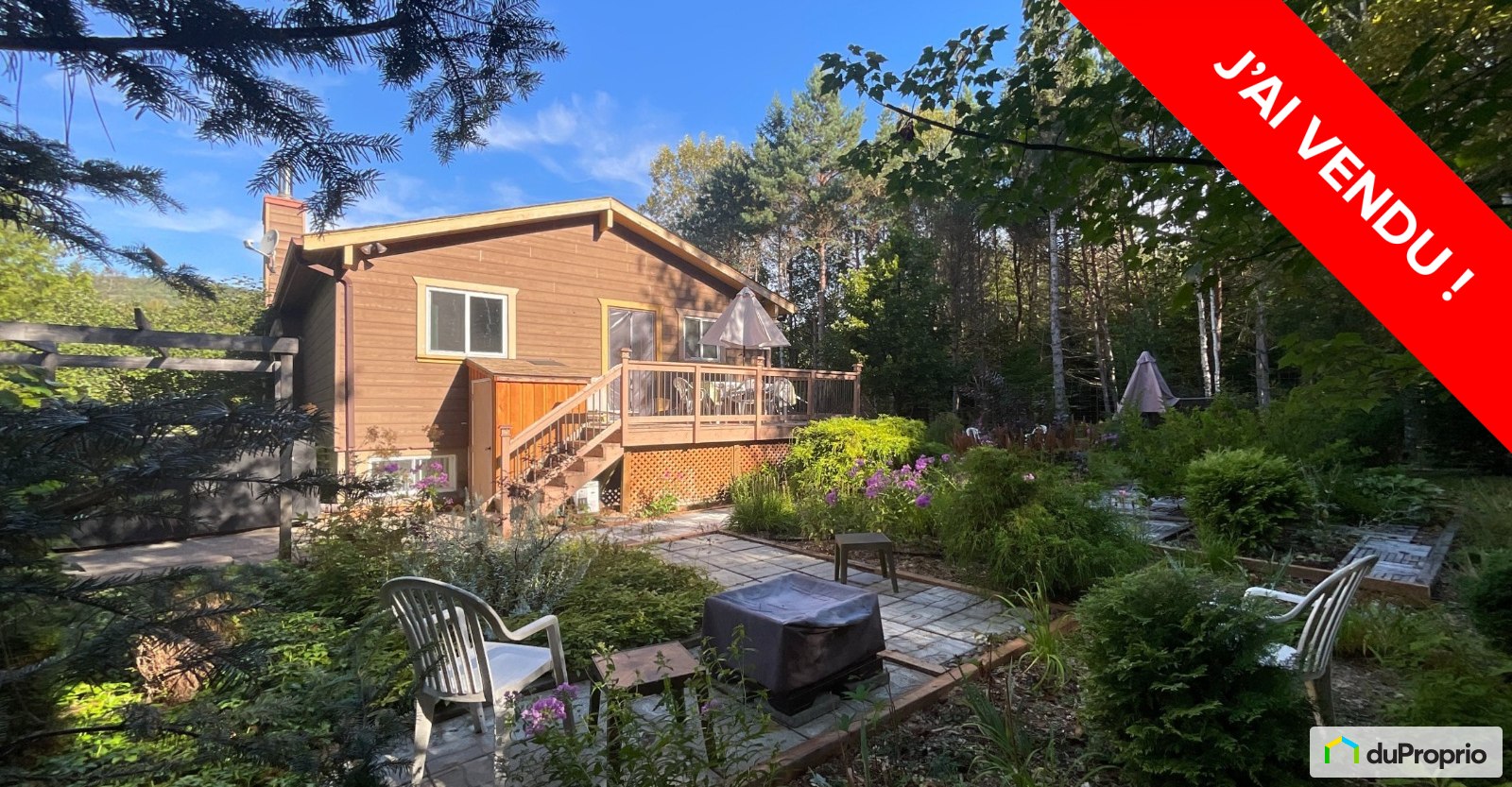 chaletmonttremblant160013289924vendu.jpg