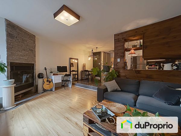Living Room - 15857 rue Victoria, Pointe-Aux-Trembles / Montréal-Est for sale