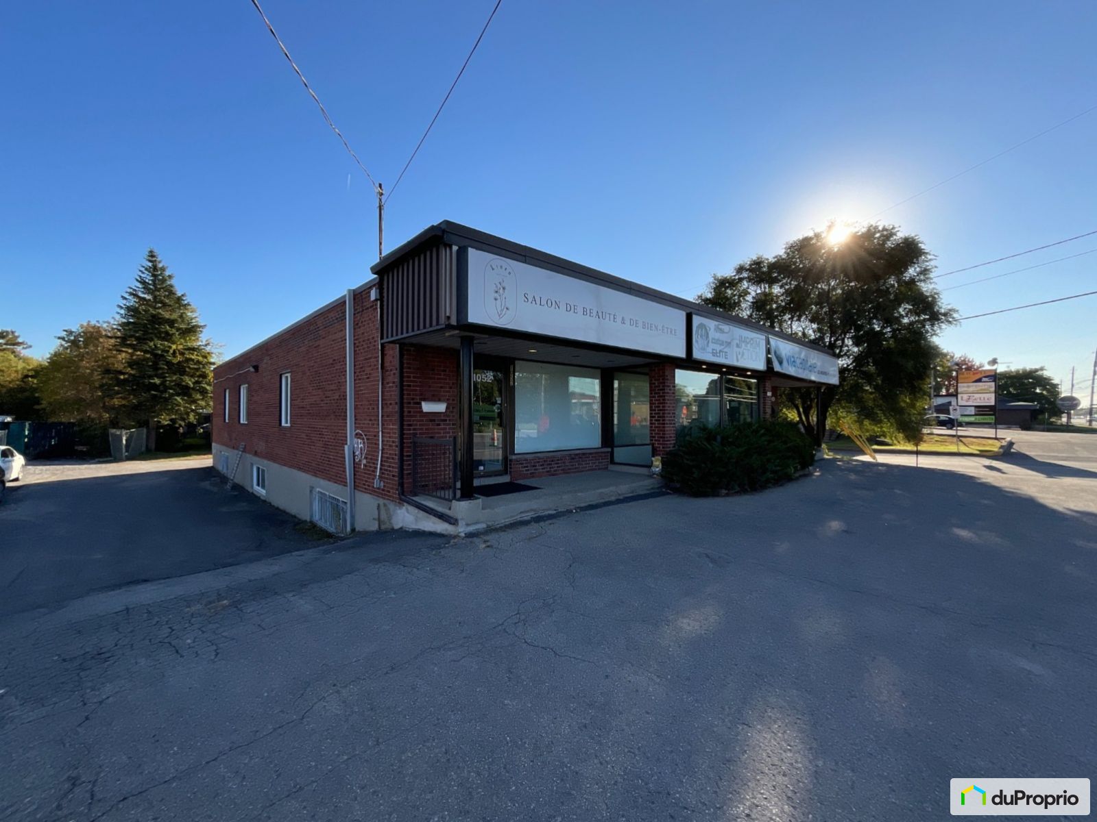 1048 1052 Boulevard Du Cure La — photo 3