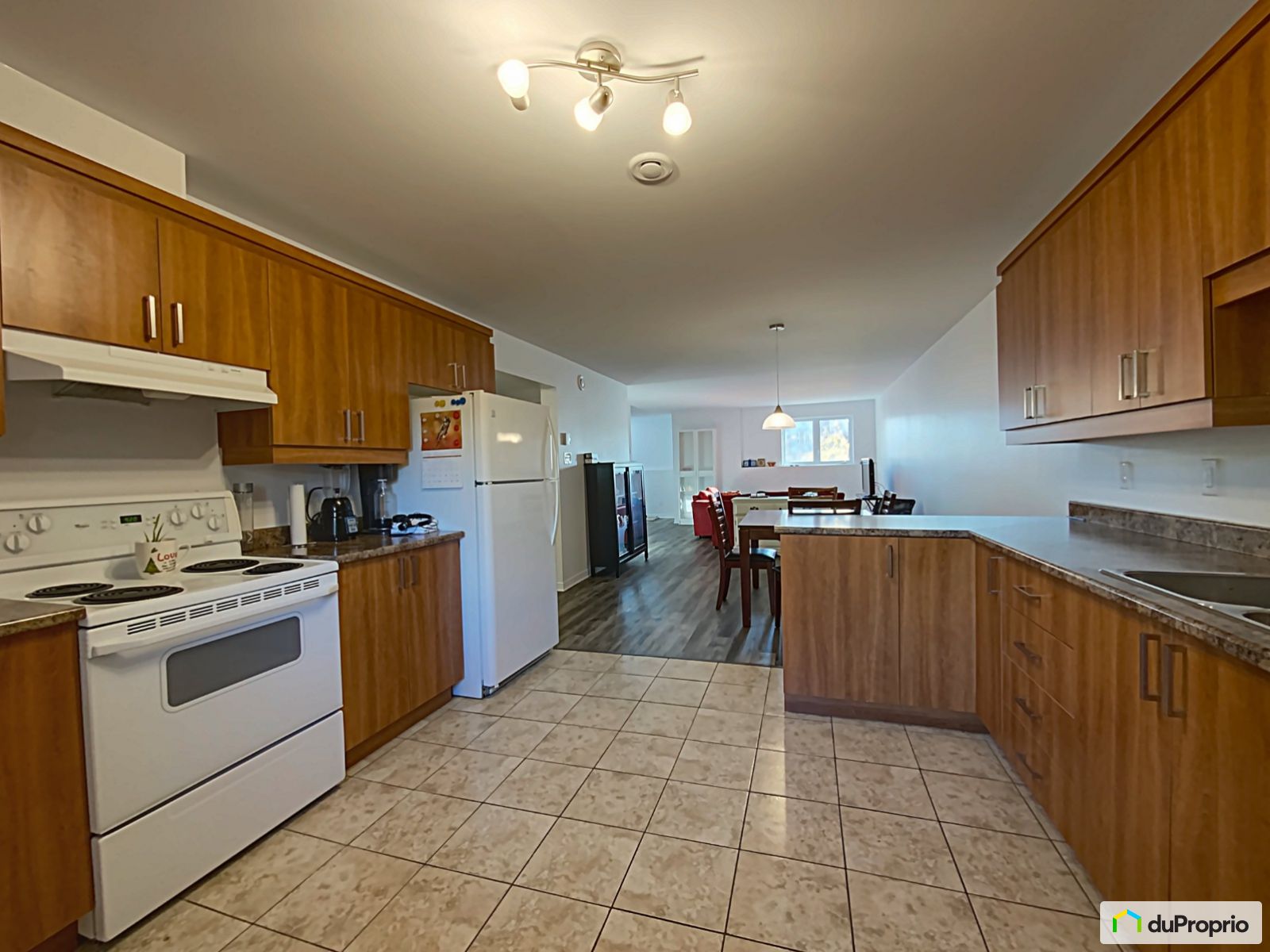 370 Rue Du Prado — photo 3