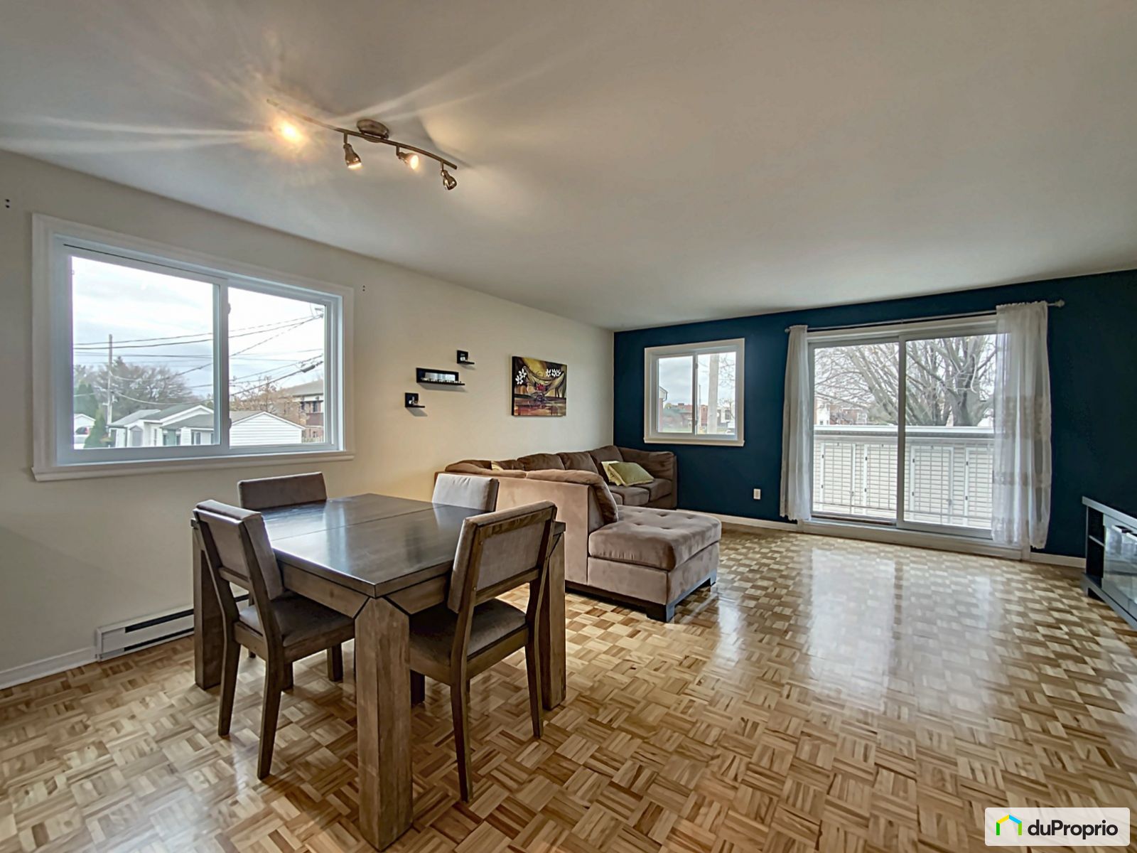 Condo à vendre Longueuil (StHubert) 2 chambres 1 salle de bain 1023146