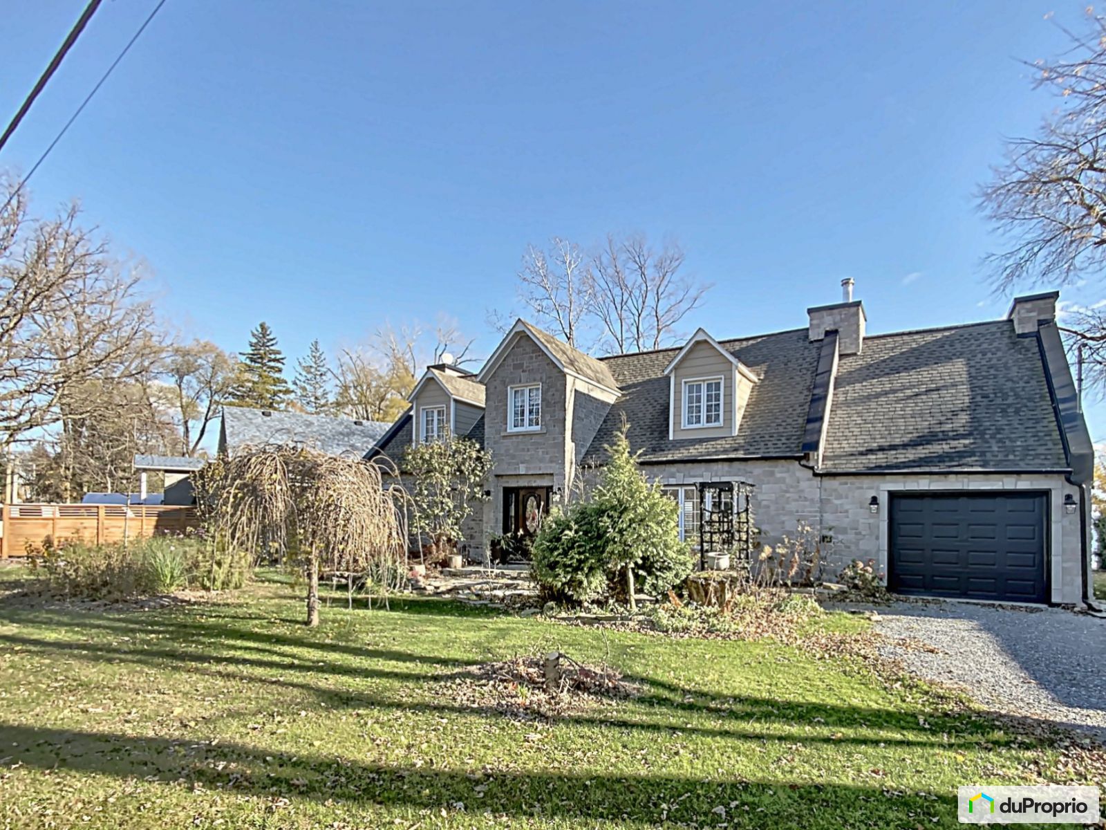 Maison 2 étages à vendre VeniseEnQuebec 3 chambres 1026341