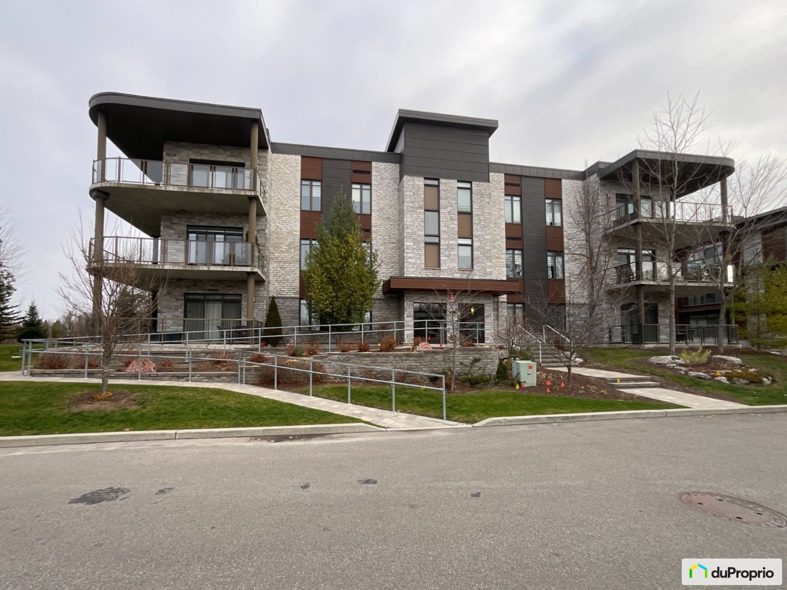 Condo à vendre Blainville 2 chambres 2 salles de bain 1026655