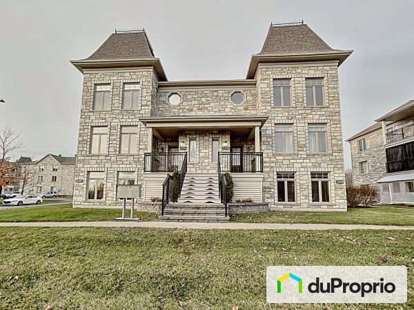 2198 boulevard Lebourgneuf, Lebourgneuf for sale