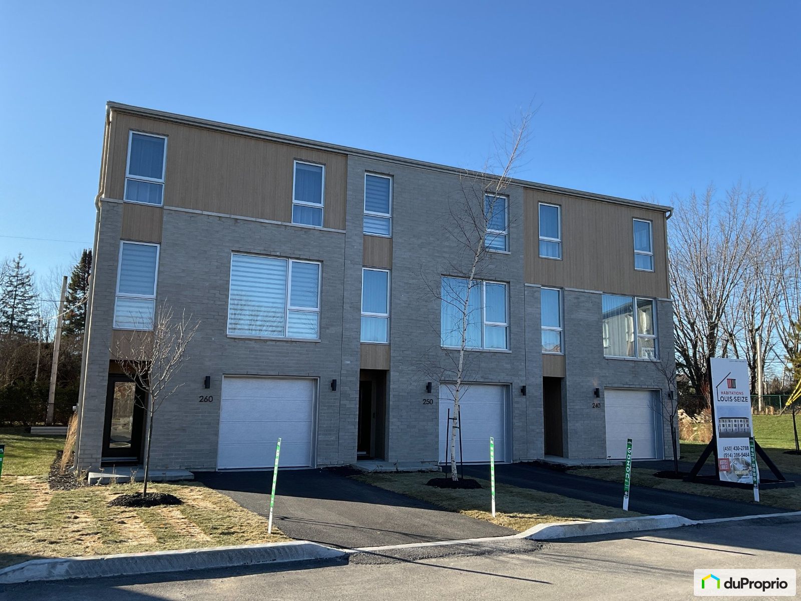 Maison en rangée / de ville neuve à vendre Boisbriand 2 chambres 979091