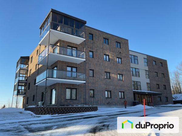 Winter Front - 204-157 rue du Mont-Marie, Lévis for sale