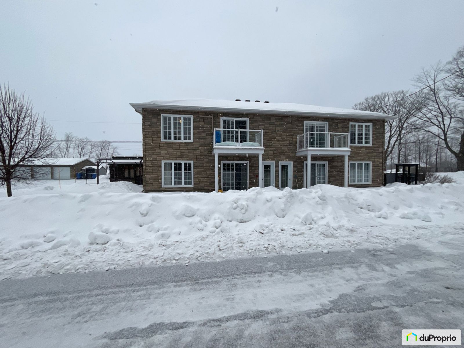 Condominium for sale StBoniface 2 bedrooms 1 bathroom 1030728