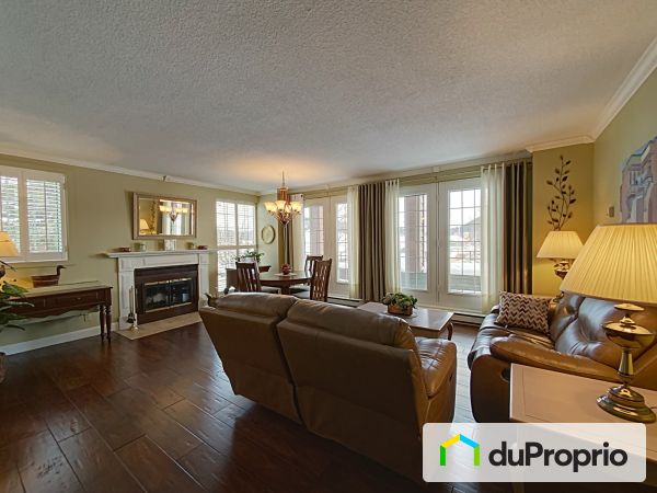 4102-252, chemin du Lac-Millette, St-Sauveur à vendre