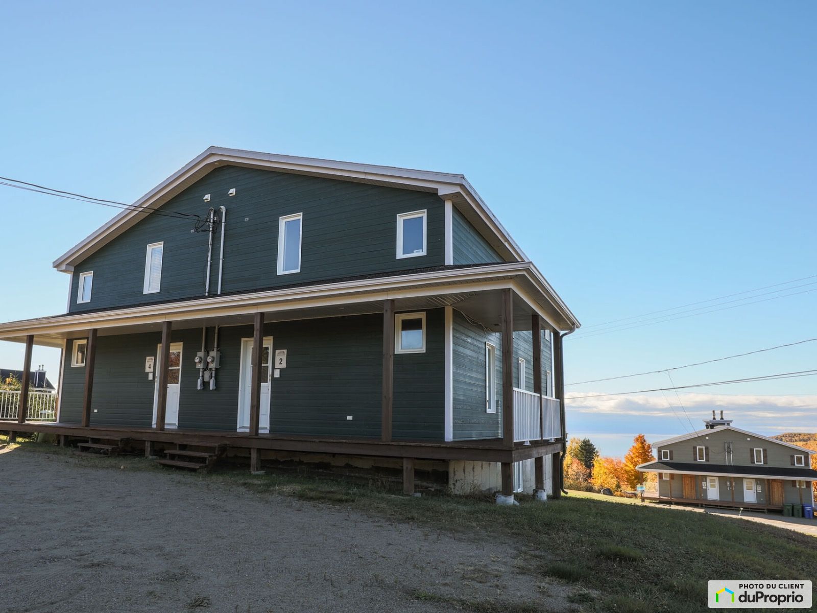 2-4 chemin Versant, Petite-Rivière-St-François for sale
