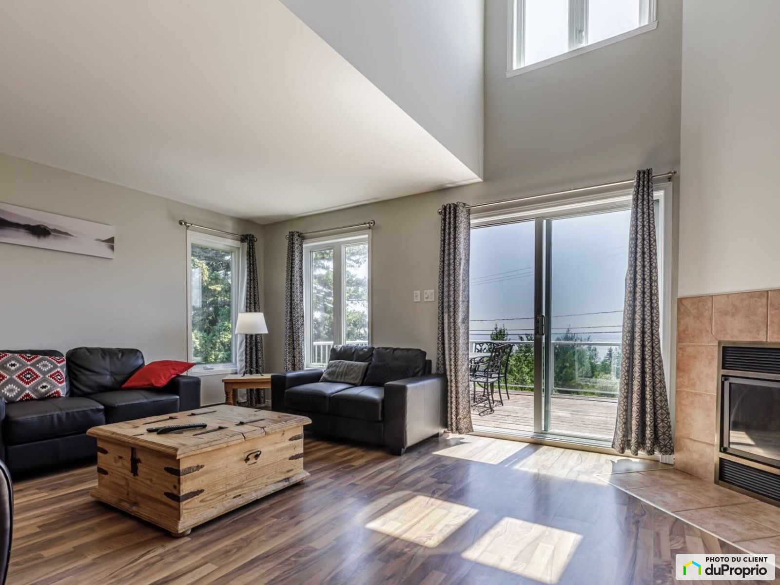 2-4 chemin Versant, Petite-Rivière-St-François for sale