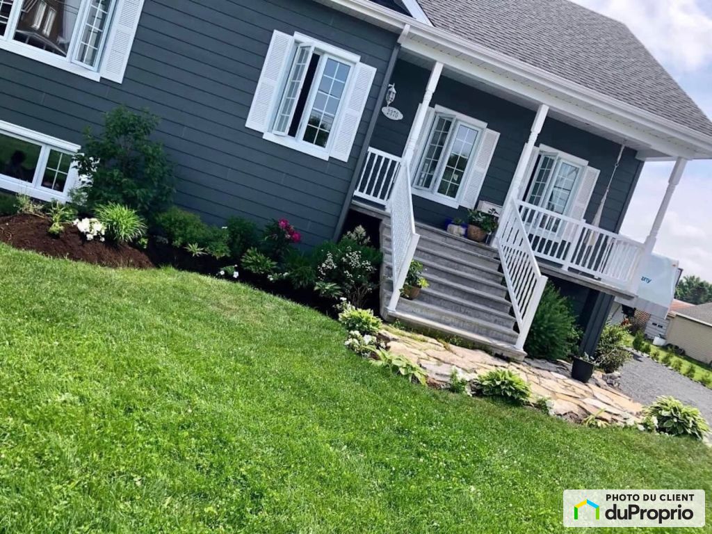 Maisons à vendre, L'AscensionDeNotreSeigneur