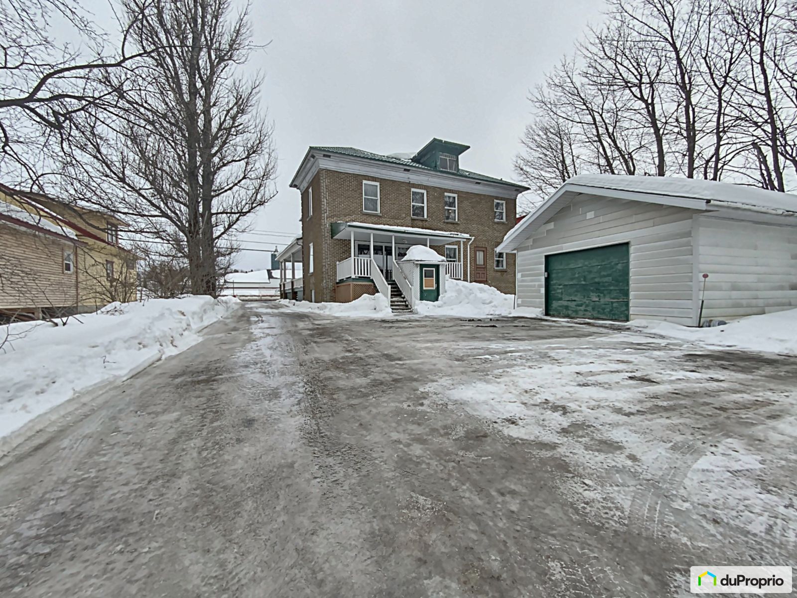 240 Boulevard Saint Benoit Oue — photo 3