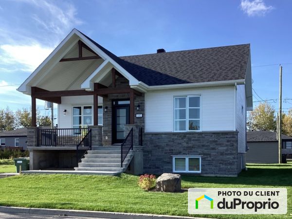 Summer Front - 580 rue des Appalaches, Drummondville (Drummondville) for sale