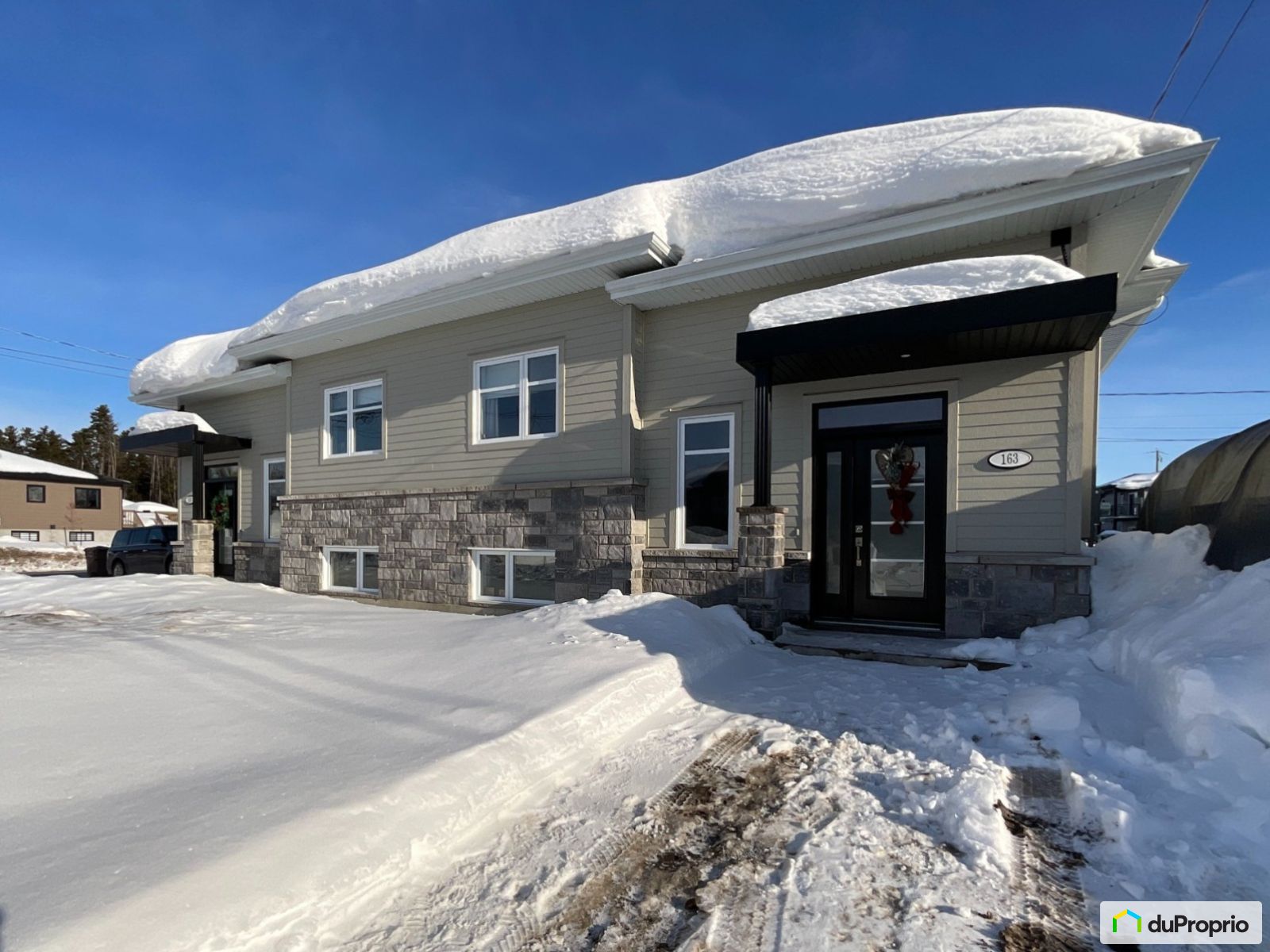 Jumelé à vendre Victoriaville 4 chambres 2 salles de bain 1033191