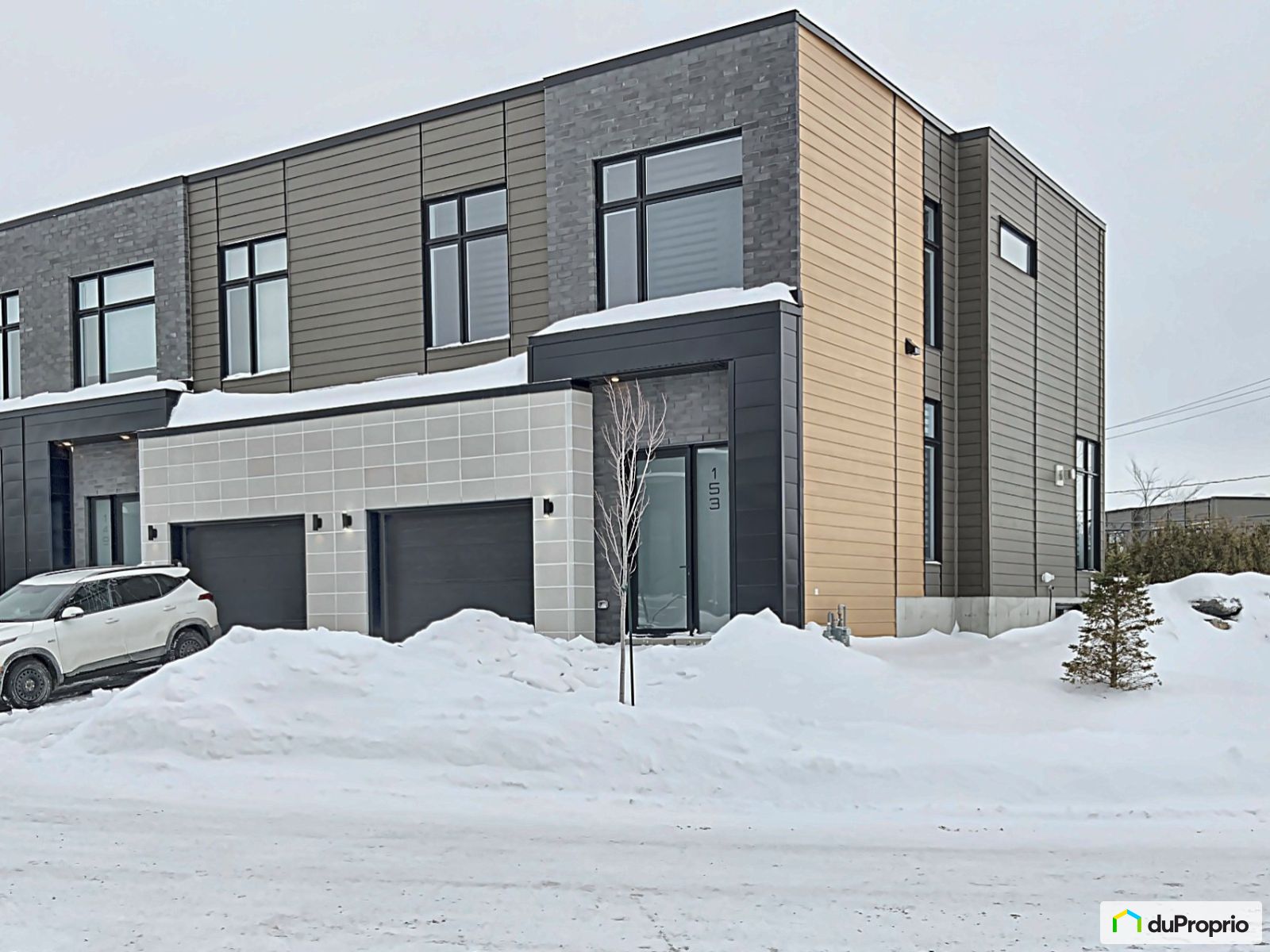 Jumelé à vendre SteJulie 3 chambres 1 salle de bain 1033513