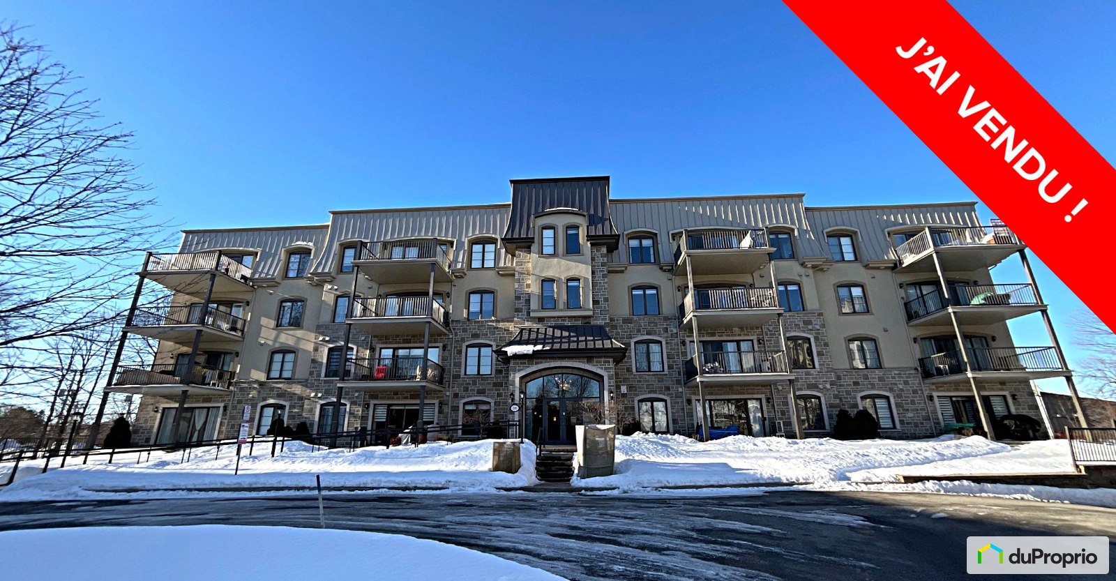 condodeuxmontagnes160013531699vendu.jpg