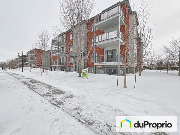 Winter Front - 202-4117 rue Ouellette, Longueuil (St-Hubert) for sale
