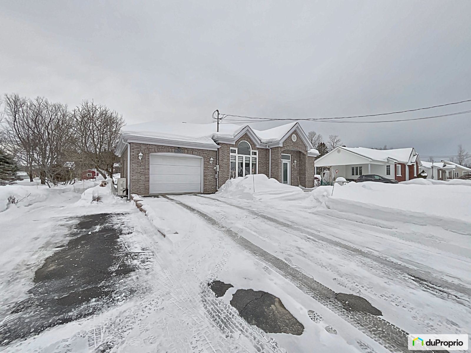 Bungalow à vendre LacDrolet 5 chambres 2 salles de bain 1034610