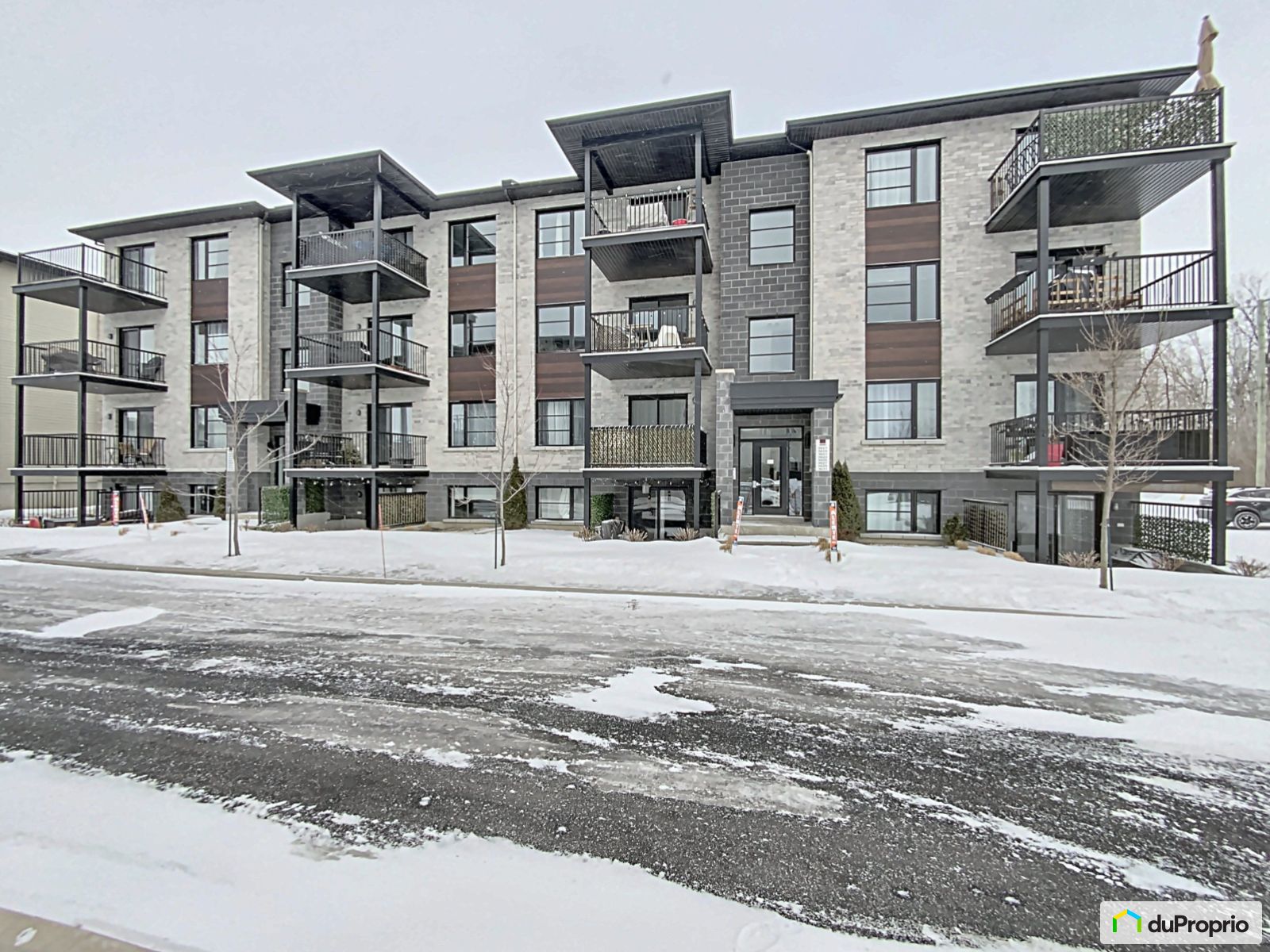 Condo à vendre Carignan 2 chambres 1 salle de bain 1035271