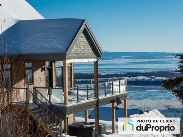 93 chemin de la Seigneurie, Les Éboulements for sale