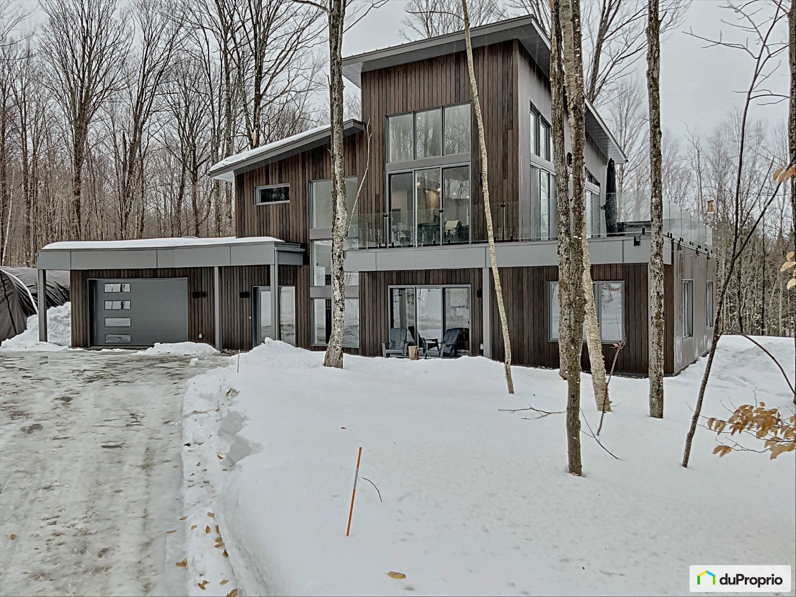 Maison 2 étages à vendre Eastman 4 chambres 2 salles de bain 1035831