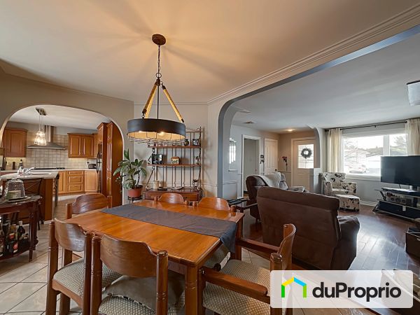 1450 rue Caumartin, Longueuil (St-Hubert) for sale