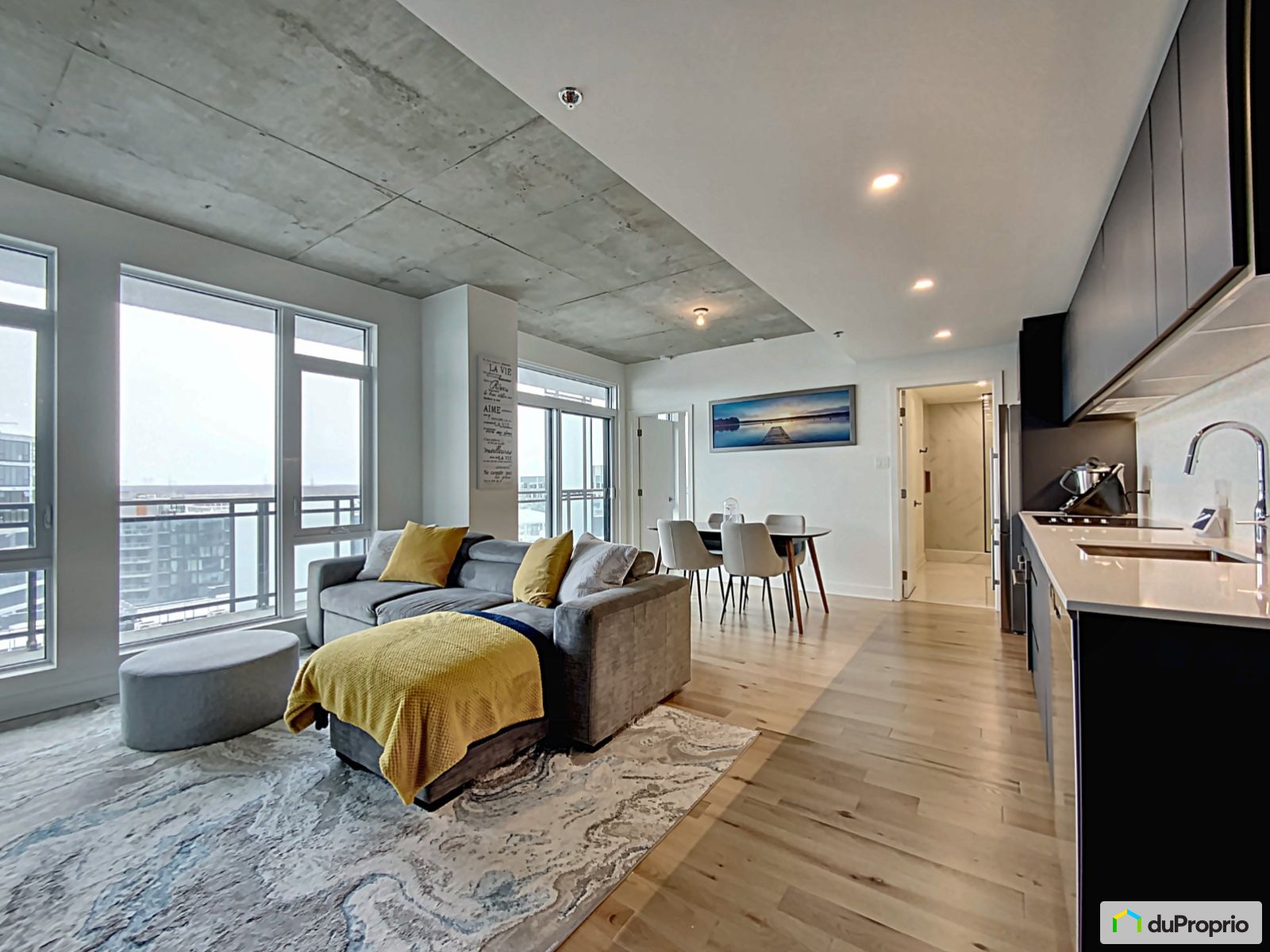 Condo à vendre Brossard 1 chambre 1 salle de bain 1036240