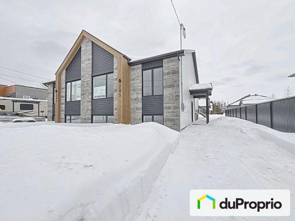 245, rue du Sémillon, Drummondville (Drummondville) à vendre