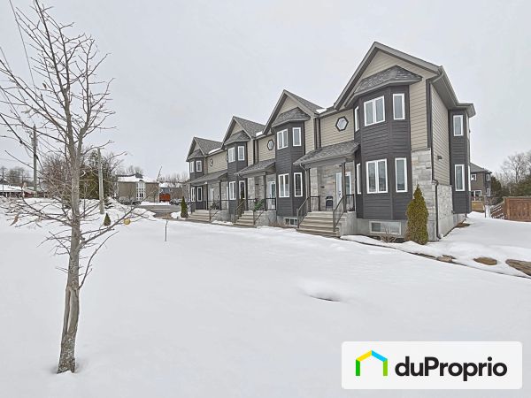 102-382, rue de Vaudreuil, Bromont à vendre