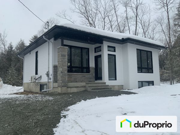 116 chemin du Lac Clair, Val-Des-Monts (St-Pierre-de-Wakefield) for sale