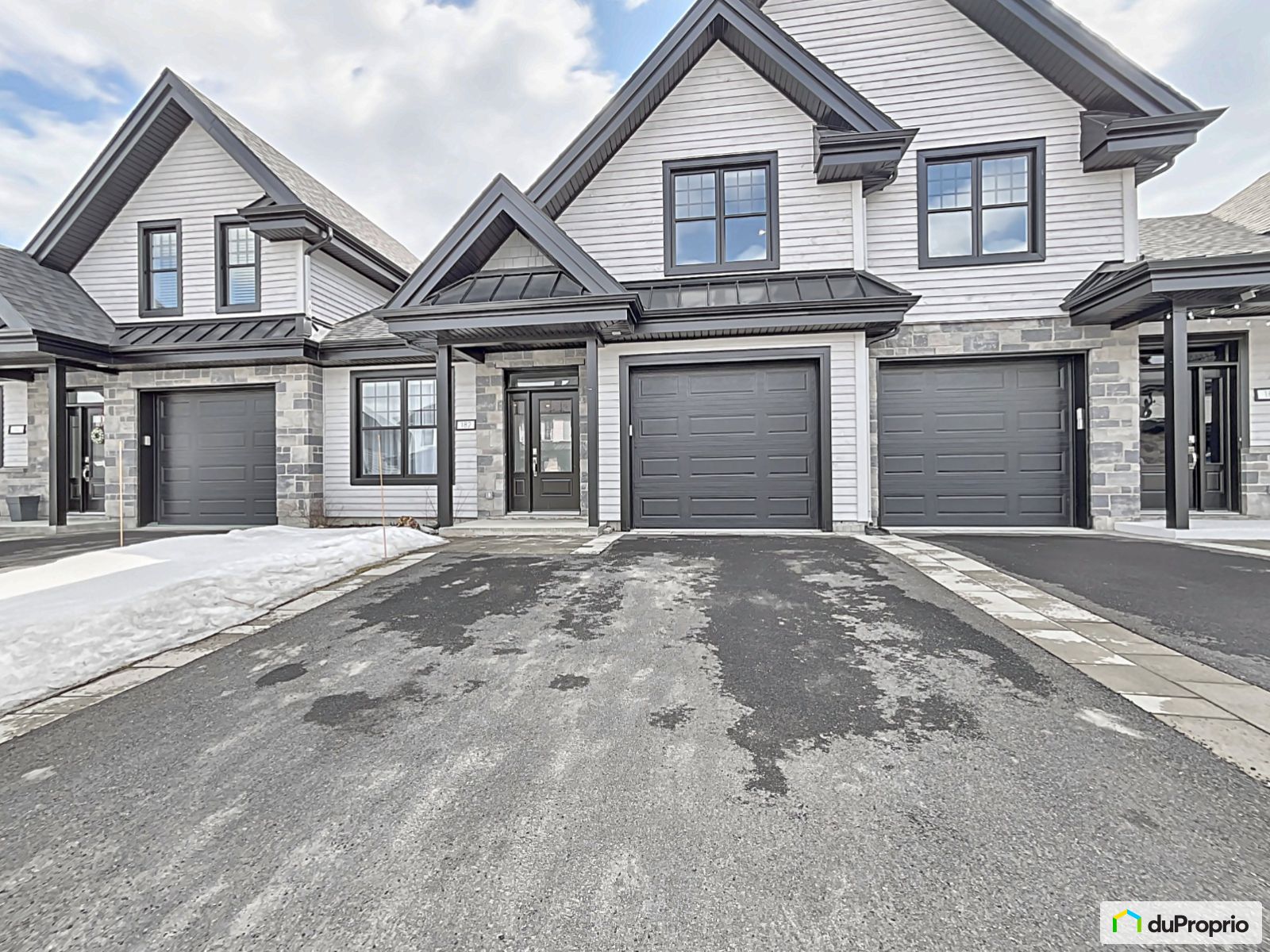 Condo à vendre Bromont 2 chambres 2 salles de bain 1038281