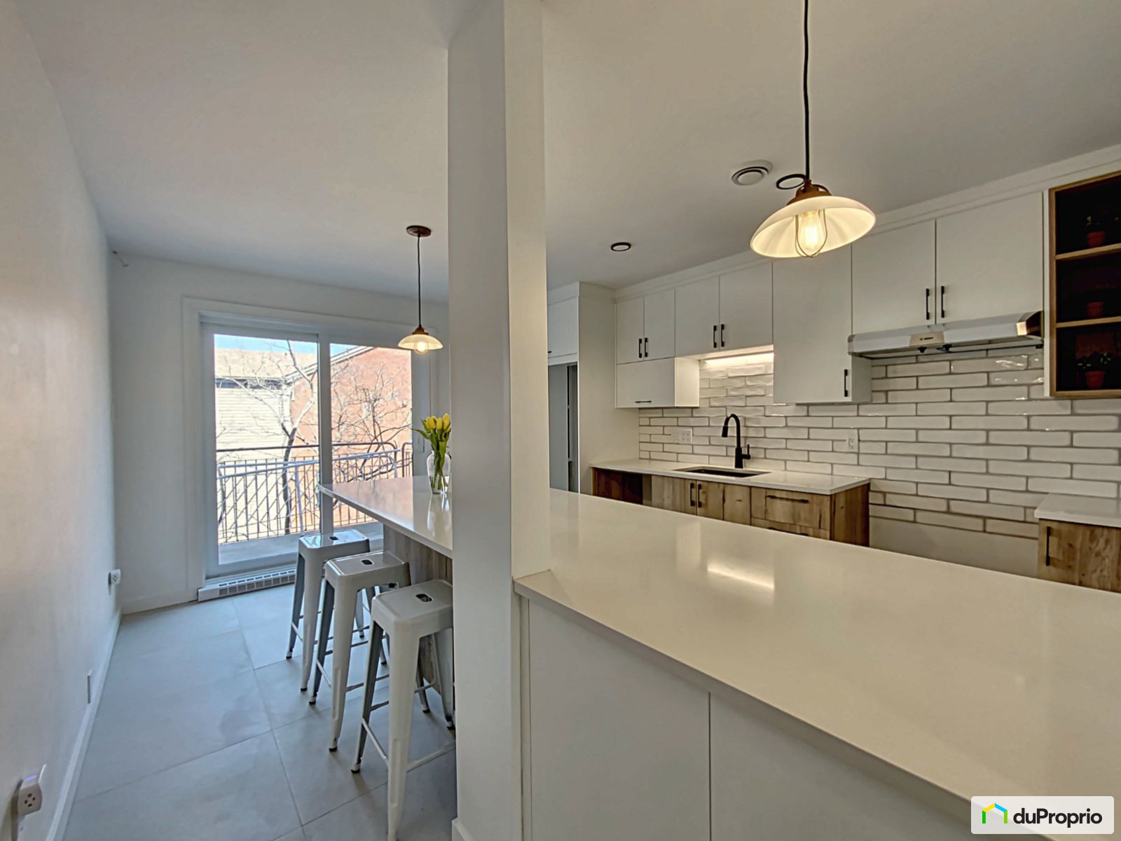 Condominium for sale L'Ile Des Soeurs 2 bedrooms 1 bathroom 1006137