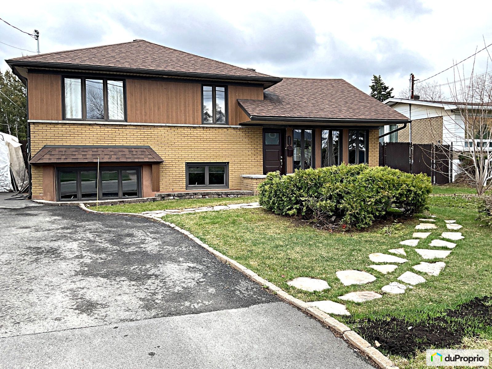 Maison à paliers multiples à vendre Duvernay 3 chambres 1038297