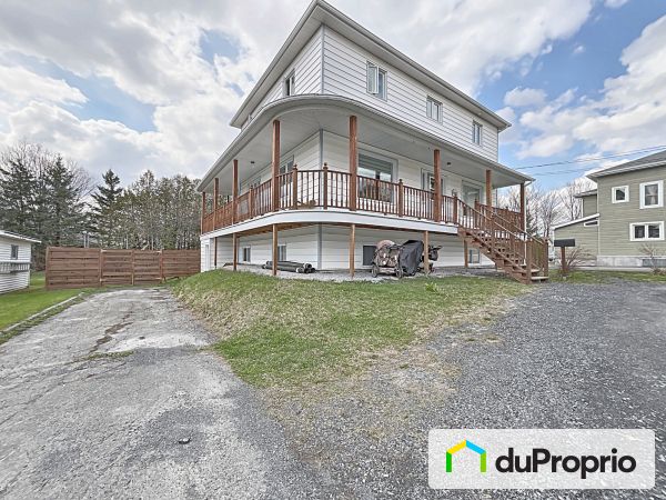 3690 rue Jolliet, Lac-Mégantic for sale