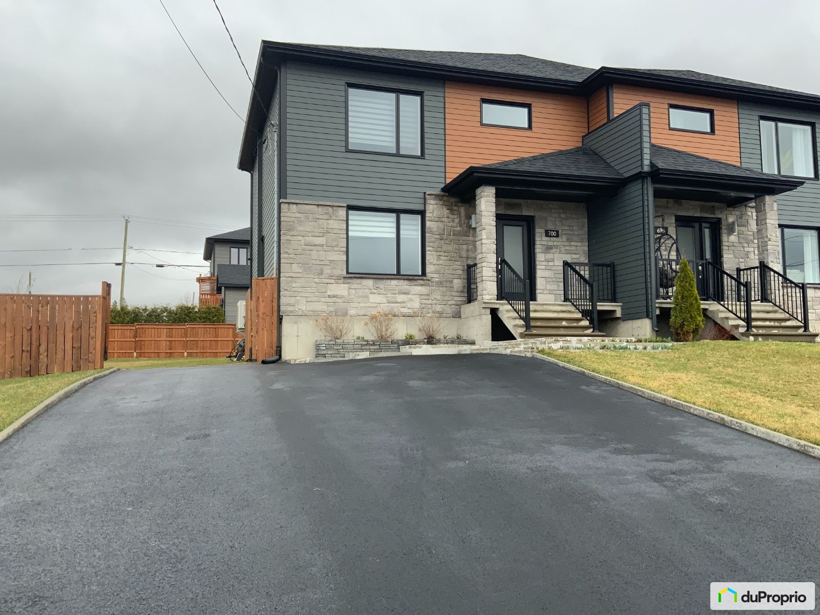 Semidetached for sale SteMarie 4 bedrooms 2 bathrooms 1040056